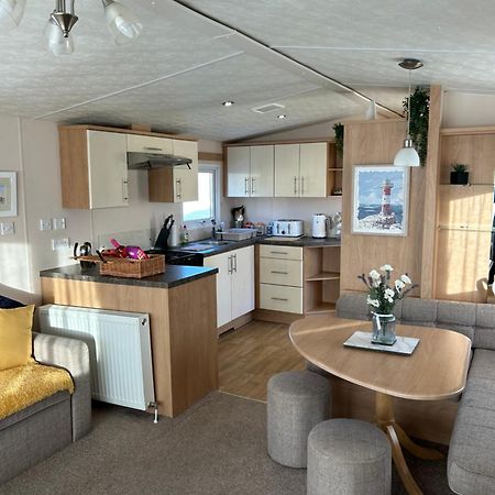 Phoenix Caravan Hire, Trecco Bay 포스콜 외부 사진