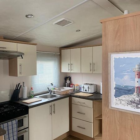 Phoenix Caravan Hire, Trecco Bay 포스콜 외부 사진
